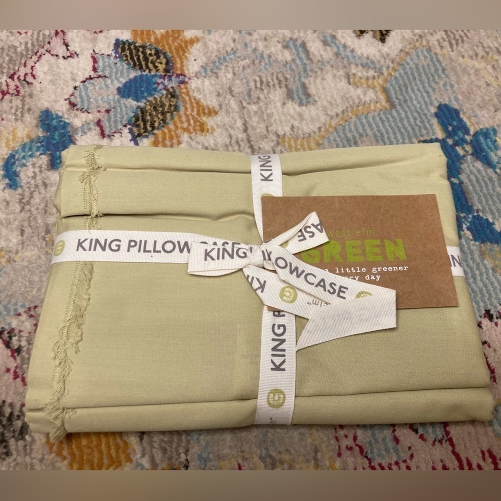 West Elm Green Get Little Greener Every Day 100% Organic Cotton King Pillowcase - Picture 3 of 6